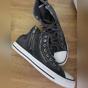 Converse high tops distressed black Women 10 men 8